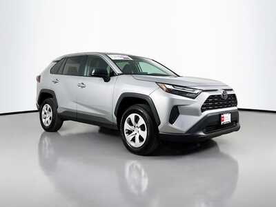 2024 Toyota RAV4, $29977. Photo 1