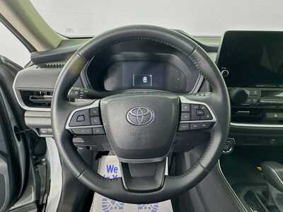 2025 Toyota Grand Highlander, $47977. Photo 11