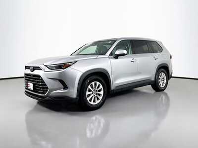 2025 Toyota Grand Highlander, $47977. Photo 3
