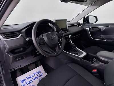 2024 Toyota RAV4, $29977. Photo 9