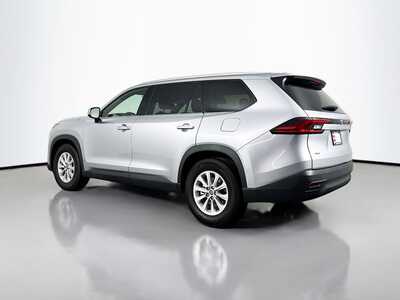 2025 Toyota Grand Highlander, $47977. Photo 5