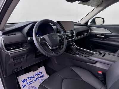 2025 Toyota Grand Highlander, $47977. Photo 9