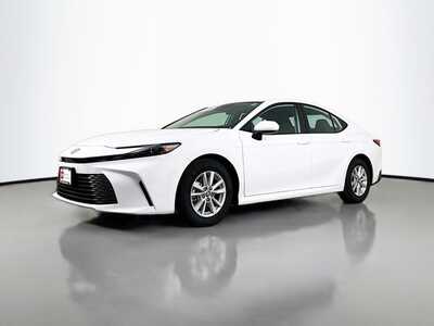 2025 Toyota Camry, $26977. Photo 3