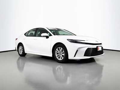 2025 Toyota Camry, $26977. Photo 1