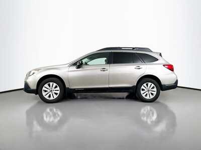 2019 Subaru Outback, $17977. Photo 4