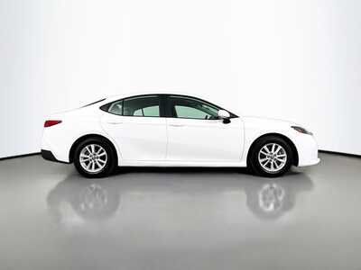 2025 Toyota Camry, $26986. Photo 8