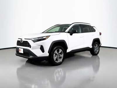 2025 Toyota RAV4, $34977. Photo 3