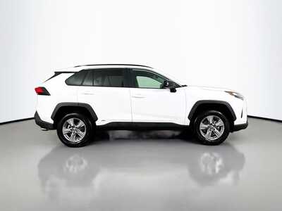 2025 Toyota RAV4, $34977. Photo 8