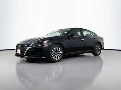 2024 Nissan Altima, $19977. Photo 3