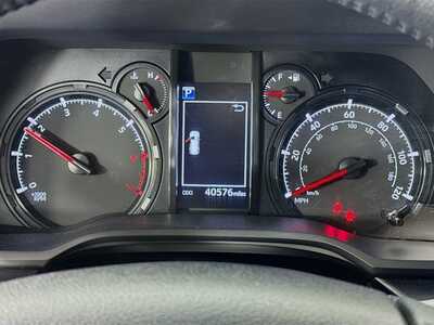 2024 Toyota 4Runner, $40977. Photo 12