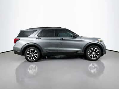2025 Ford Explorer, $39977. Photo 8