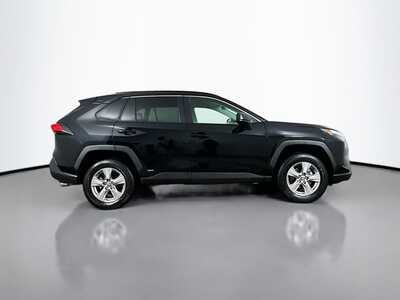 2025 Toyota RAV4, $33977. Photo 8