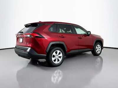 2024 Toyota RAV4, $28977. Photo 7