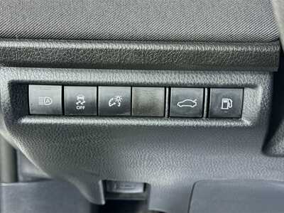 2025 Toyota Camry, $26977. Photo 10