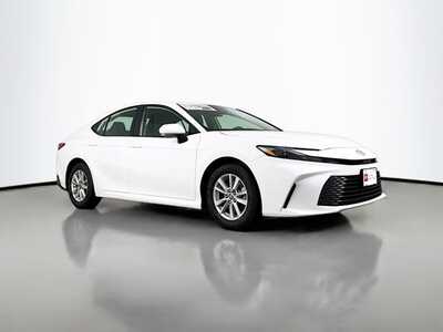 2025 Toyota Camry, $26977. Photo 1