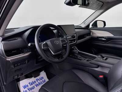 2025 Toyota Grand Highlander, $52977. Photo 9