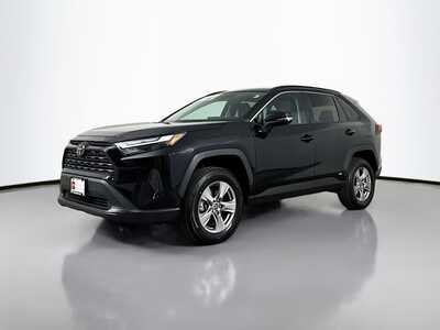 2025 Toyota RAV4, $36944. Photo 3