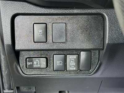 2021 Toyota Tacoma, $38140. Photo 10