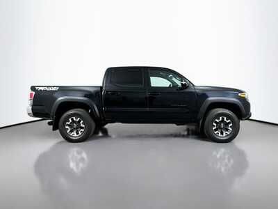 2021 Toyota Tacoma, $38140. Photo 8