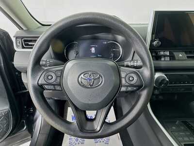 2025 Toyota RAV4, $33977. Photo 11