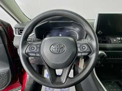 2024 Toyota RAV4, $29977. Photo 11