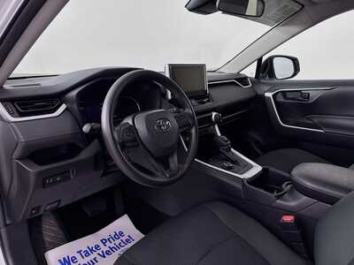 2025 Toyota RAV4, $35977. Photo 9
