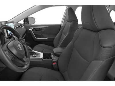2025 Toyota RAV4, $34977. Photo 9