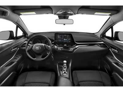 2021 Toyota C-HR, $19748. Photo 8