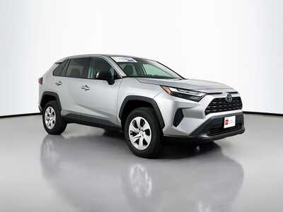 2024 Toyota RAV4, $31977. Photo 1