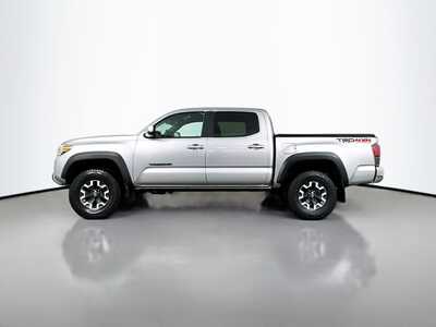 2021 Toyota Tacoma, $38865. Photo 4