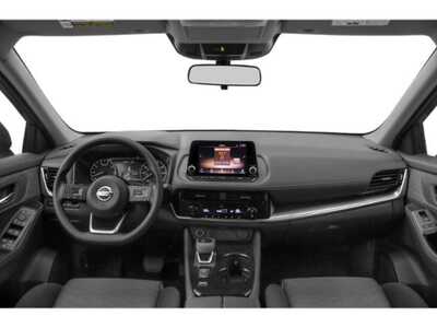 2021 Nissan Rogue, $19640. Photo 11