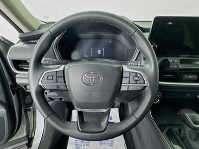 2025 Toyota Grand Highlander, $46477. Photo 11