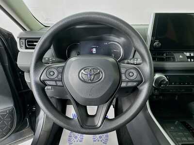 2025 Toyota RAV4, $34877. Photo 11