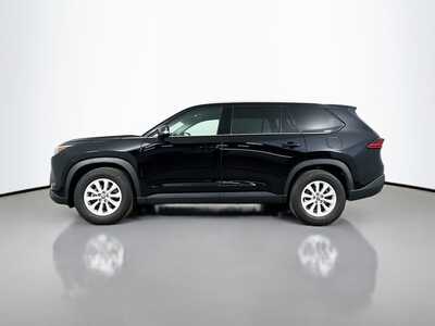 2025 Toyota Grand Highlander, $48777. Photo 4