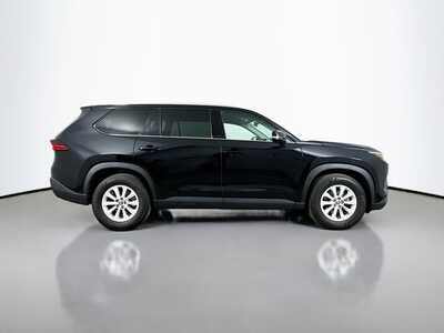 2025 Toyota Grand Highlander, $48777. Photo 8