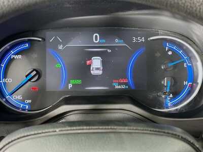 2025 Toyota RAV4, $34977. Photo 12