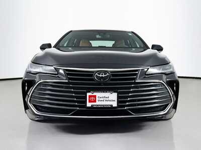 2020 Toyota Avalon, $34951. Photo 2