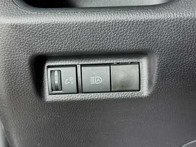 2025 Toyota RAV4, $31977. Photo 10