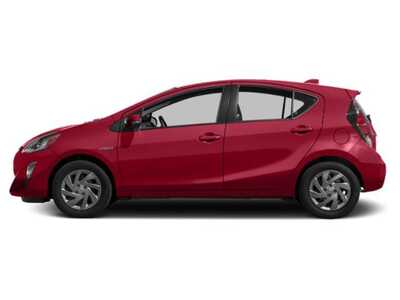 2015 Toyota Prius, $13977. Photo 3