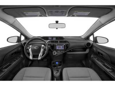 2015 Toyota Prius, $13977. Photo 8