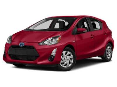 2015 Toyota Prius, $13977. Photo 1