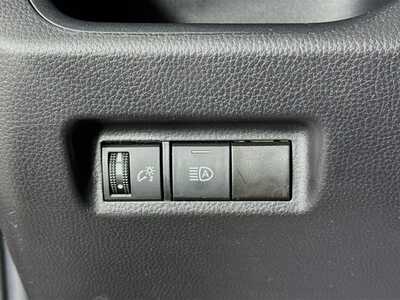2025 Toyota RAV4, $33977. Photo 10