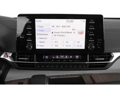 2023 Toyota Sienna, $45977. Photo 10