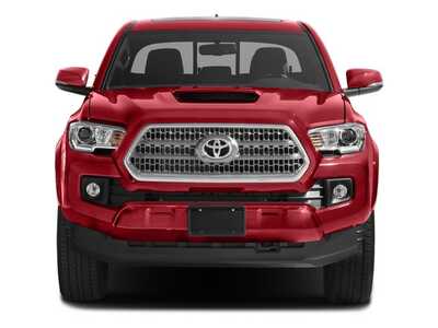 2017 Toyota Tacoma, $27977. Photo 4