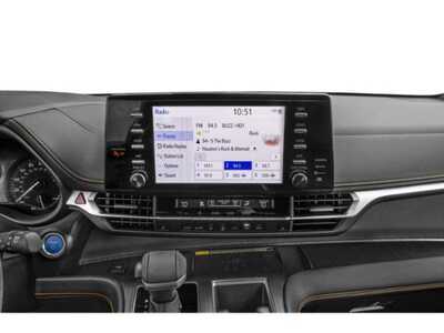 2023 Toyota Sienna, $52477. Photo 10