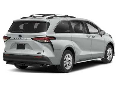 2023 Toyota Sienna, $52477. Photo 2