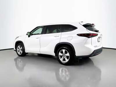 2024 Toyota Highlander, $36477. Photo 5