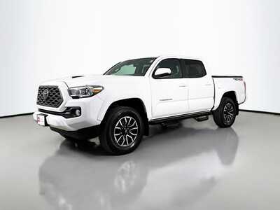 2023 Toyota Tacoma, $45915. Photo 3