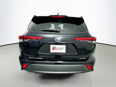 2021 Toyota Highlander, $22977. Photo 6