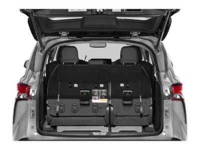 2024 Toyota Sienna, $48647. Photo 11